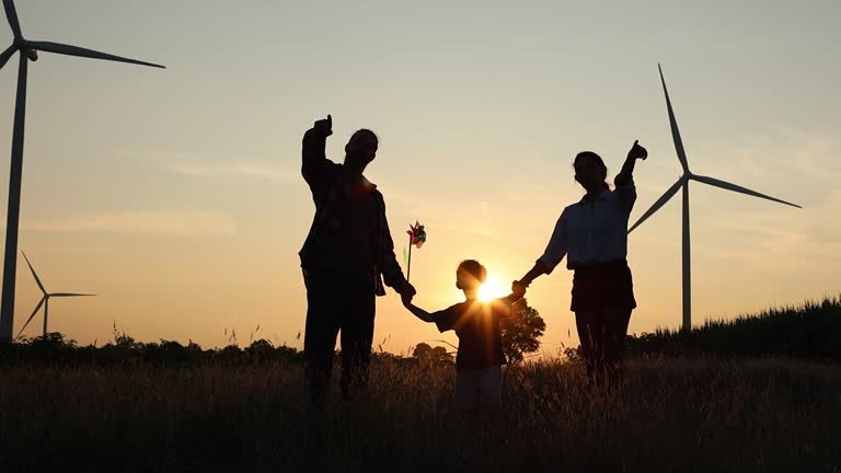 get-in-touch gettyimages-2184515150-640x640